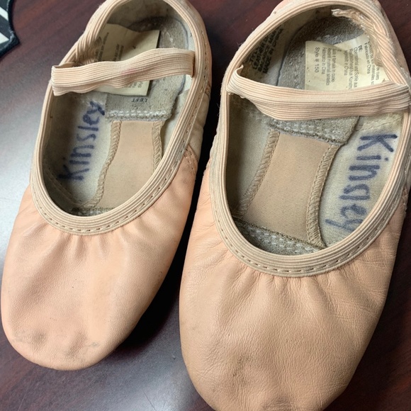 revolution ballet shoes style 150